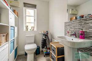 Photo 17- click for photo gallery